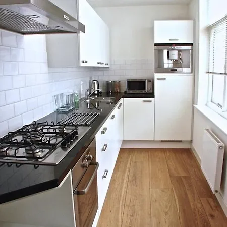 Apartment Canal House *